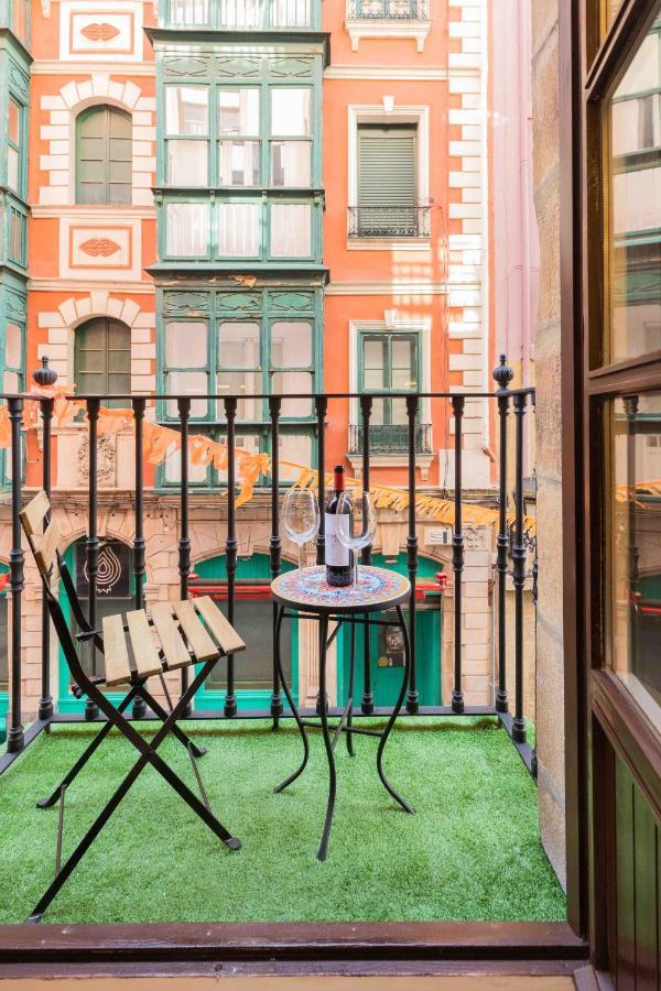 Апартаменти Bilbao Chic Barrena Old Town Екстер'єр фото